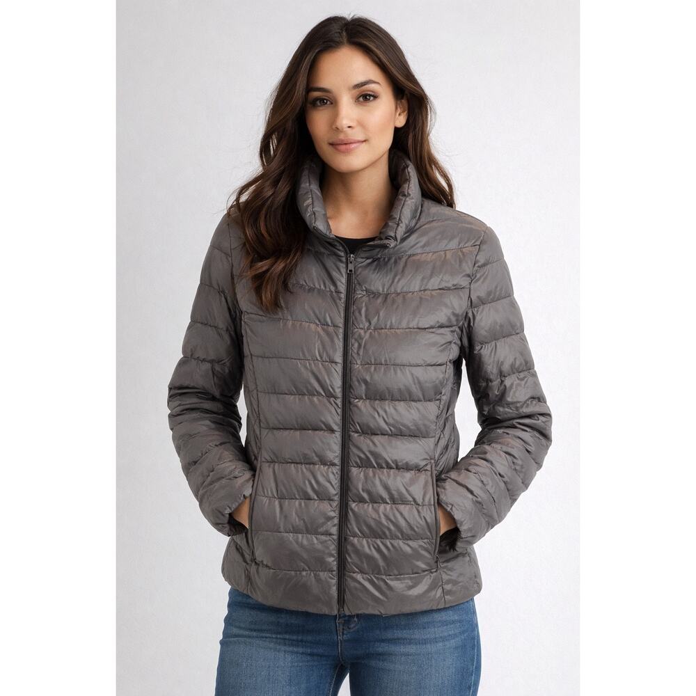 Uniqlo Gray Lightweight Puffer Jacket Women’s Size S Full Zip Packable Down Coat